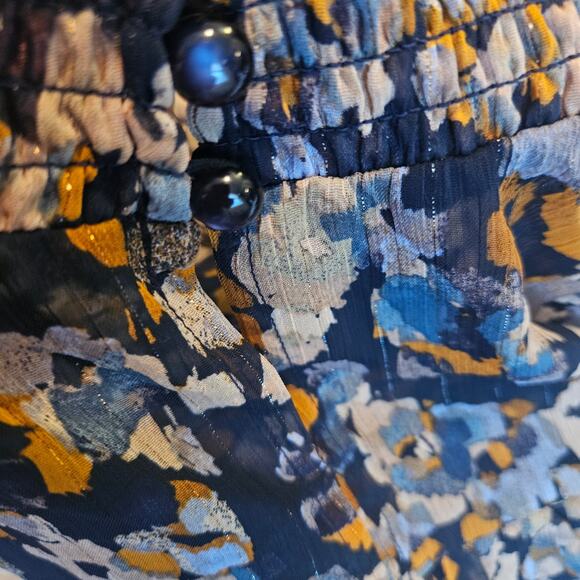 Zac & Rachel Mock Neck Floral Blouse Sz Medium - Picture 10 of 10